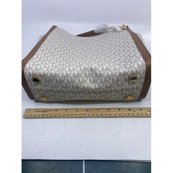 Michael Kors Newbury Medium Chain Vanilla Acorn Pebbled Leather Shoulder… - Picture 8 of 11